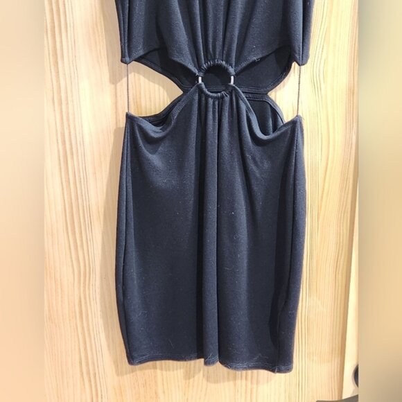 H&M DIVIDED- Cut-out Dress (Black) - Picture 4 of 10